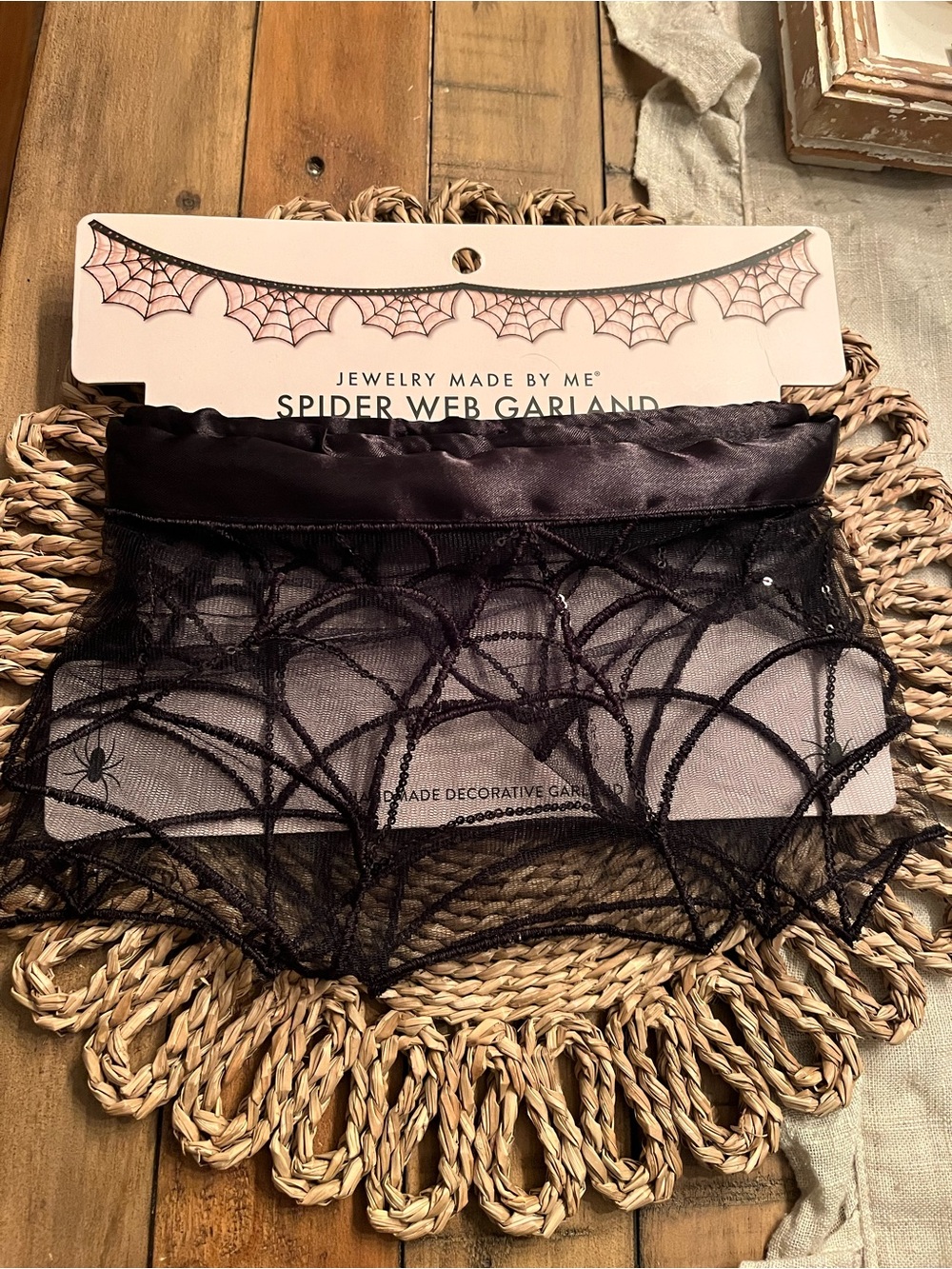 Marshalls Black Spider Web Garland